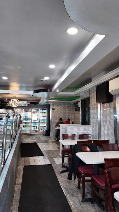El Castillo del Pollo Restaurant - Dominican Restaurant