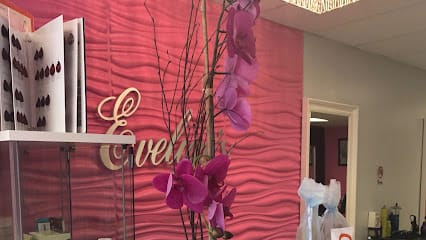 Evelyn's Beauty Lounge (Dominican Hair Salon) - Dominican Restaurant