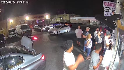 Guagua Quisqueya - Dominican Restaurant