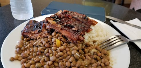 Lo típico del patio - Dominican Restaurant