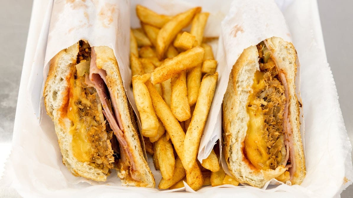 PIkalo X - Dorchester - Dominican Restaurant