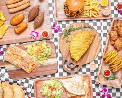 Pikasso Y Mas - Dominican Restaurant