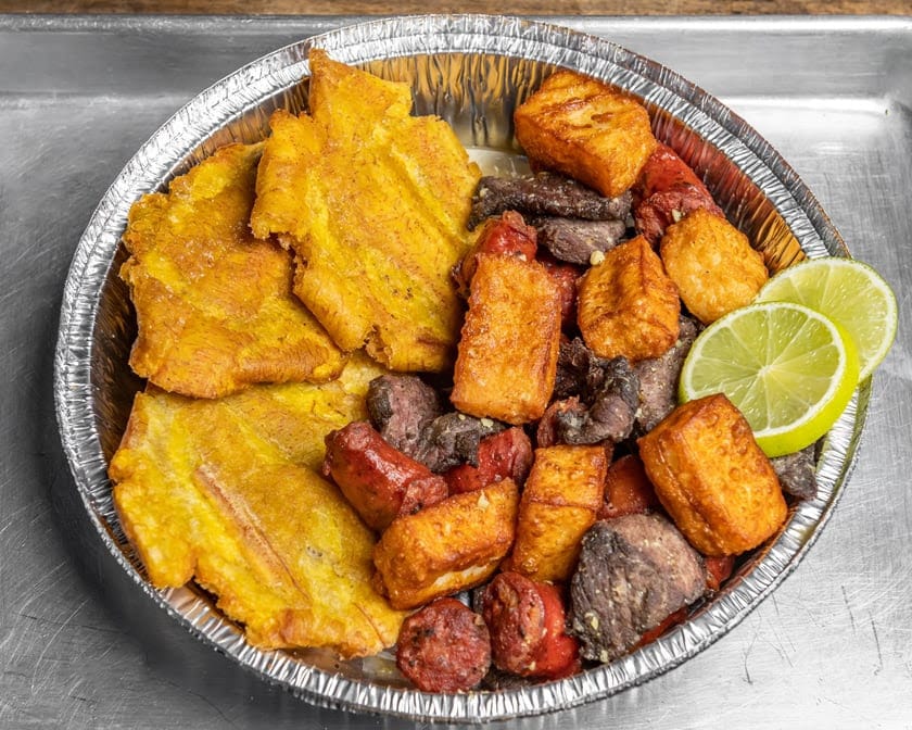 Punto Final Food Truck - Dominican Restaurant